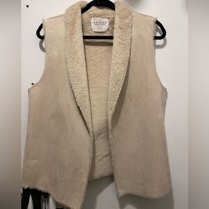 Velvet Cream Sleeveless Vest